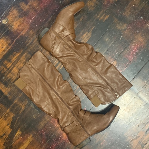 Fergalicious Bridges Knee-high Boots 8.5 - Picture 3 of 16